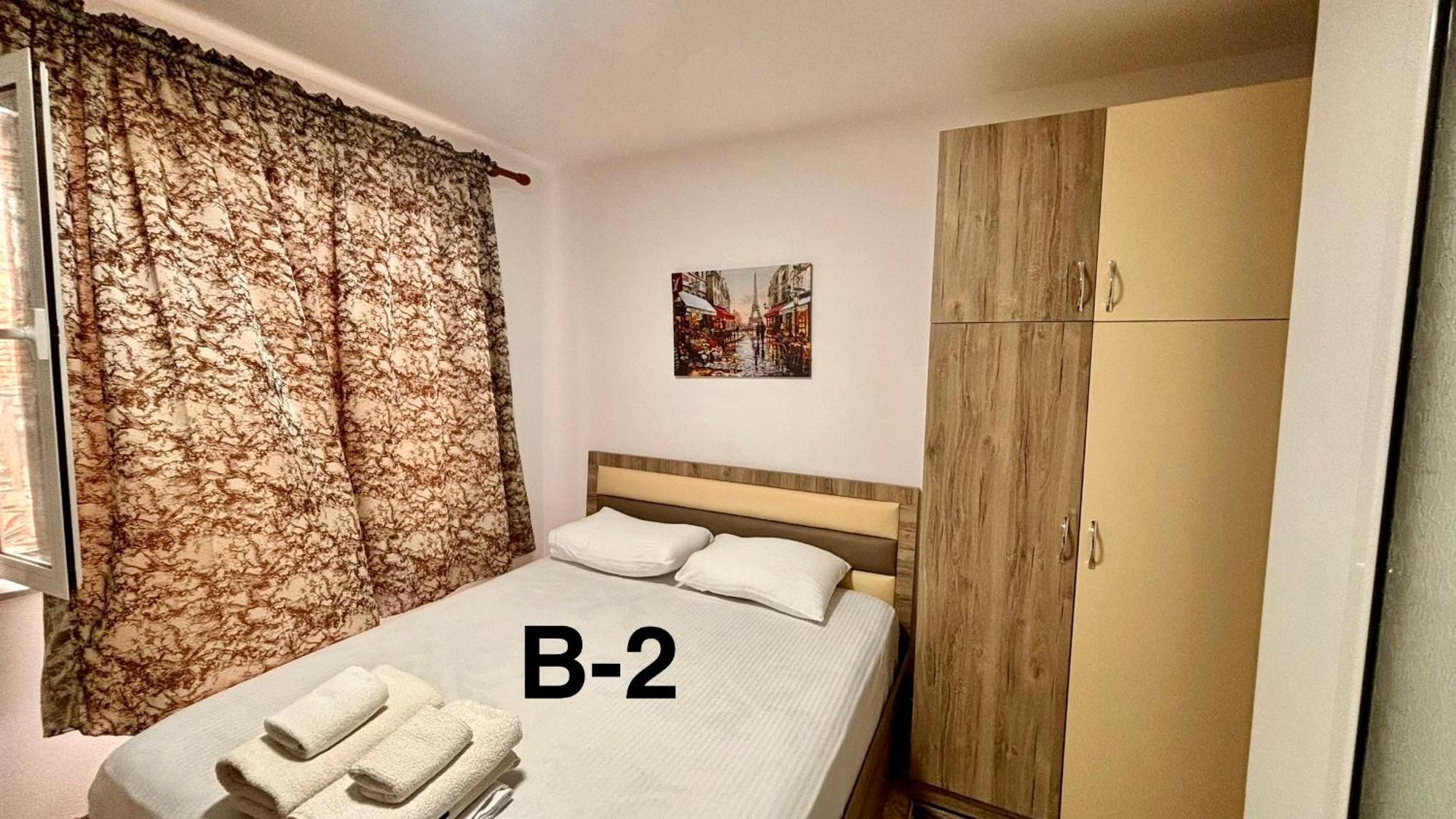 Hotel Driteza Korce Esterno foto